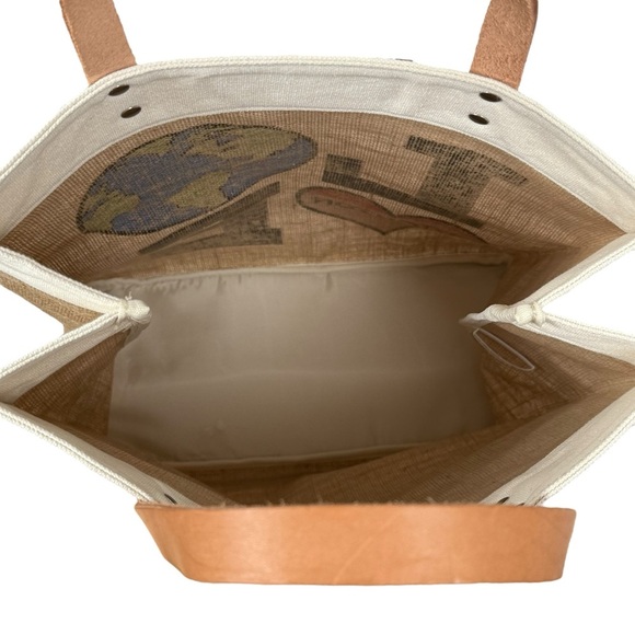 NWOT Brighton “Love Makes the Earth Go Round” Jute Tote Bag with Leather Handles - Picture 6 of 10